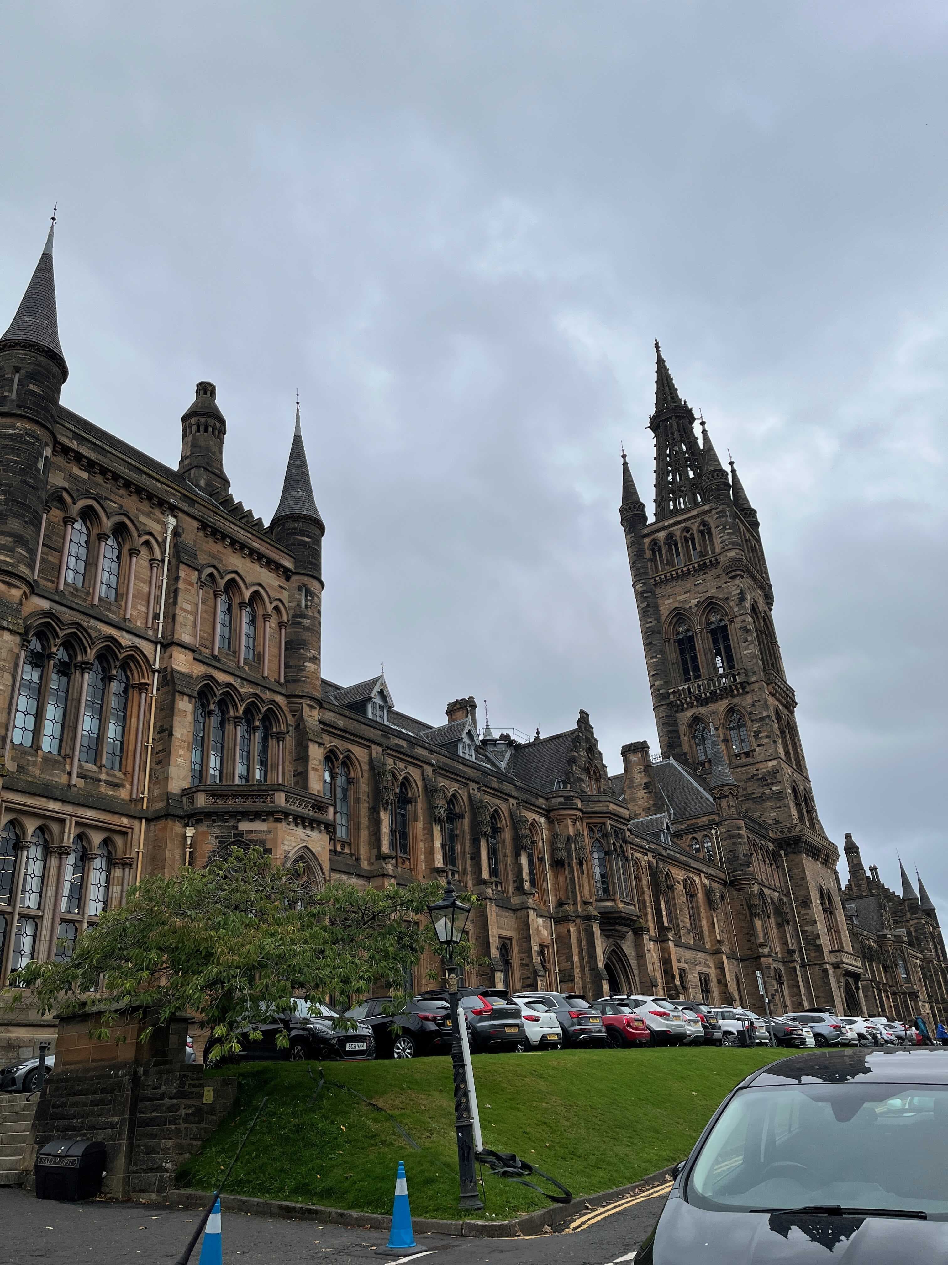 GLASGOW UNIVERSITY INTERNATIONAL REQUIREMENTS visual data 4